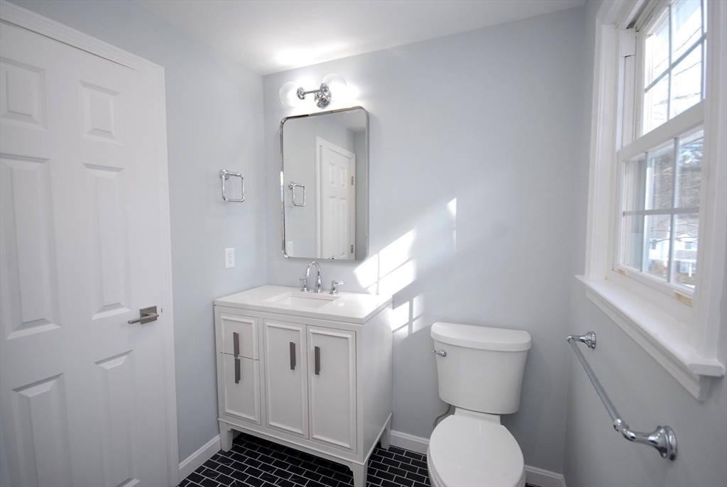 27 Meetinghouse Rd # 27