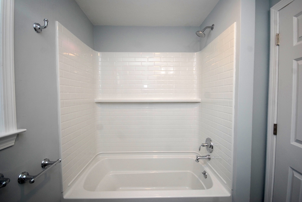 27 Meetinghouse Rd # 27