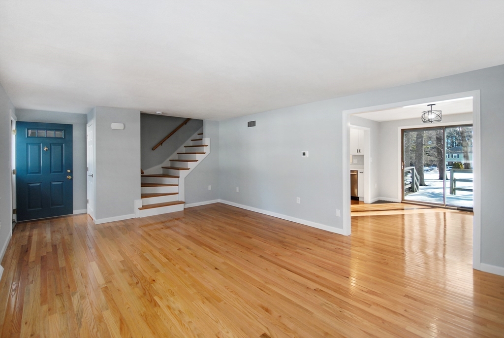 27 Meetinghouse Rd # 27