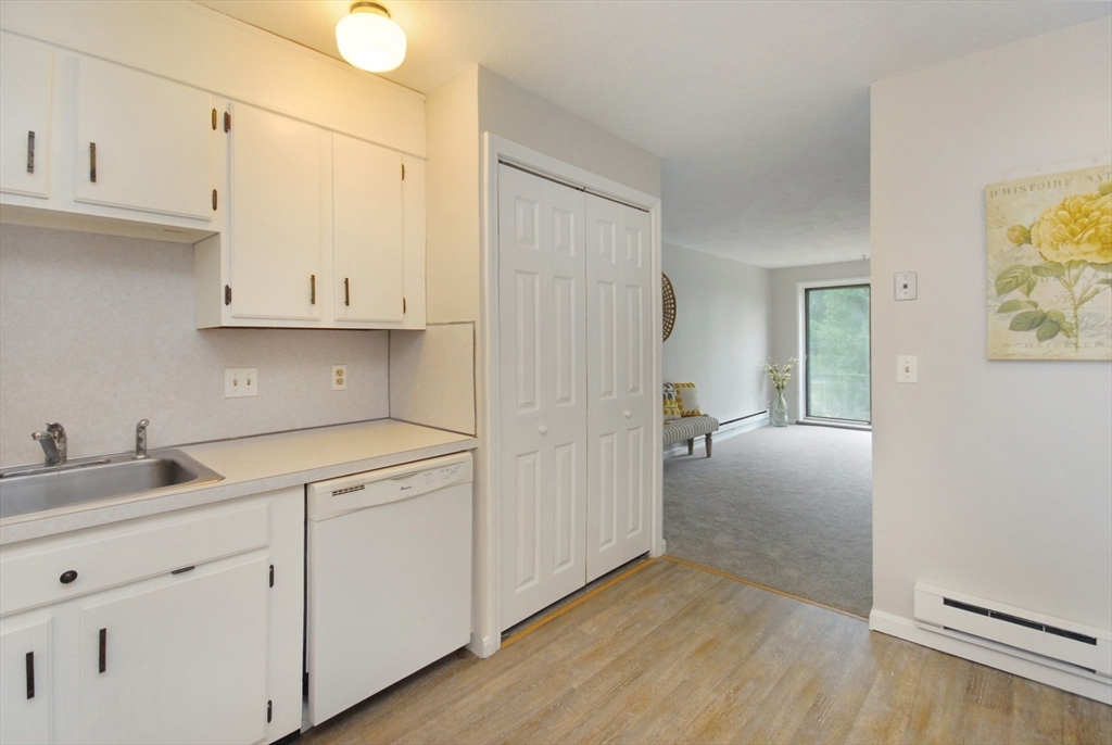 284 Codman Hill Rd # 31B