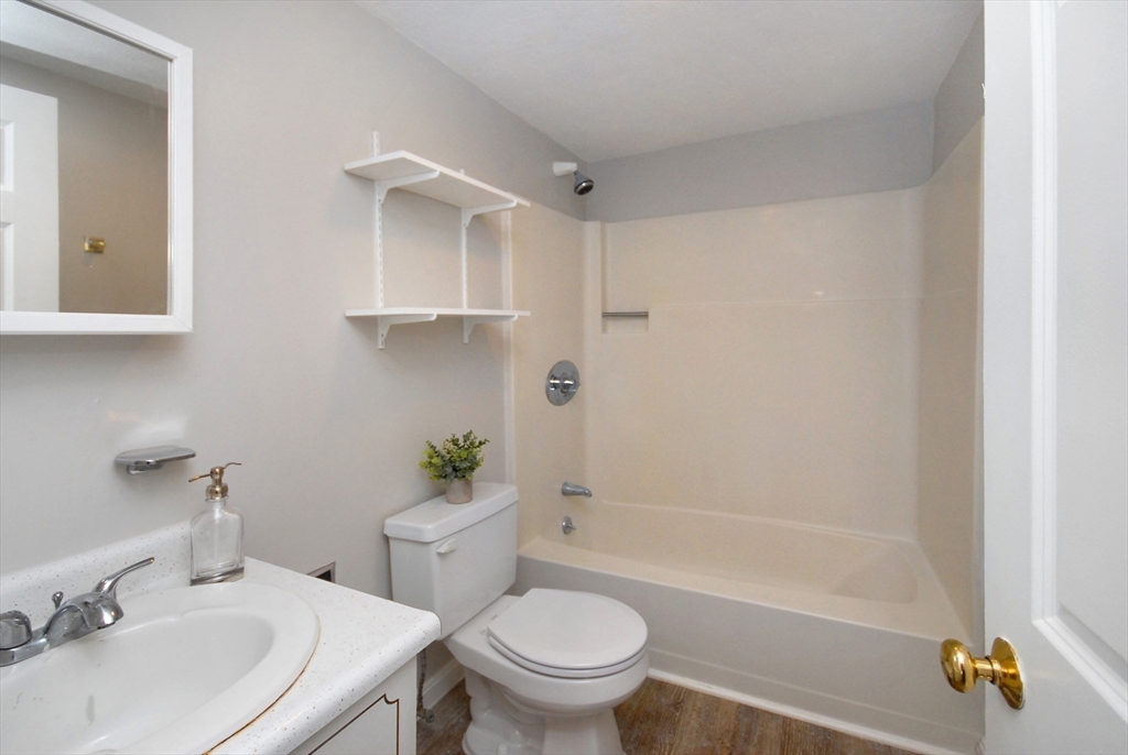 284 Codman Hill Rd # 31B