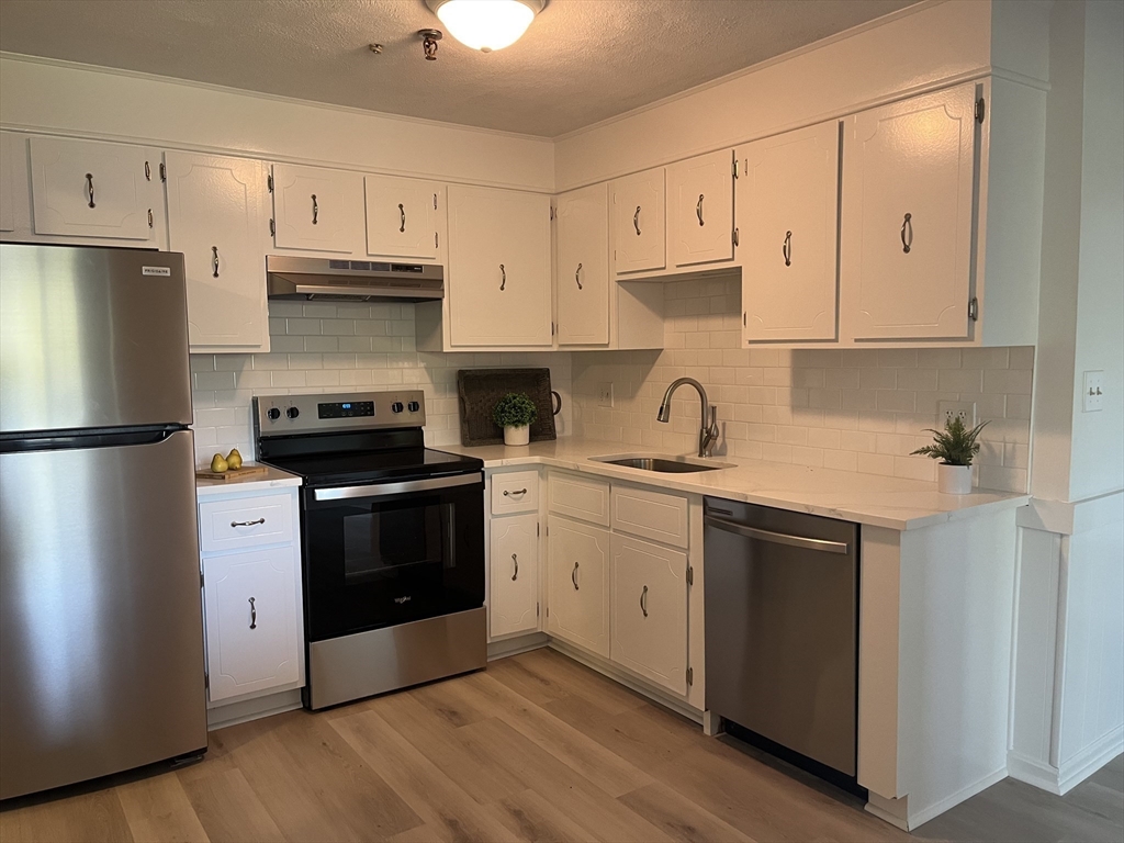 49 Spencer Rd # 30H