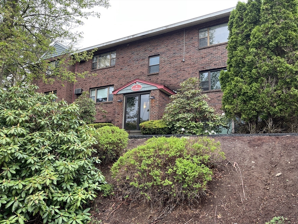 49 Spencer Rd # 30H