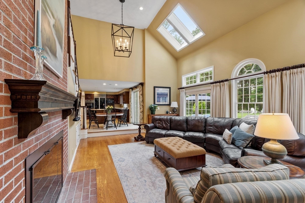 9 Ladyslipper Ln