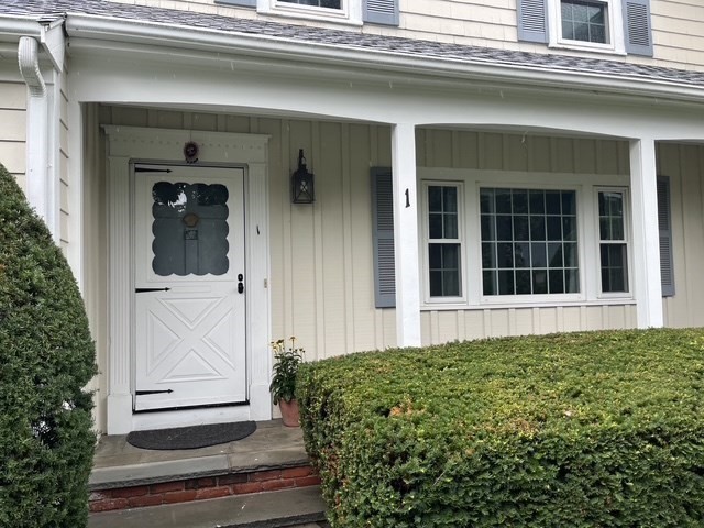 1 Meetinghouse Rd # 1