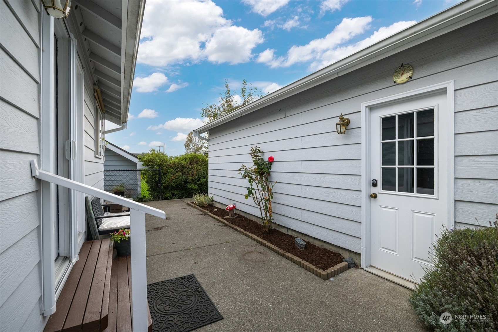 112 W 2nd Street Unit: E