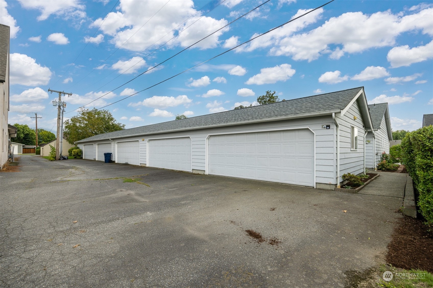 112 W 2nd Street Unit: E