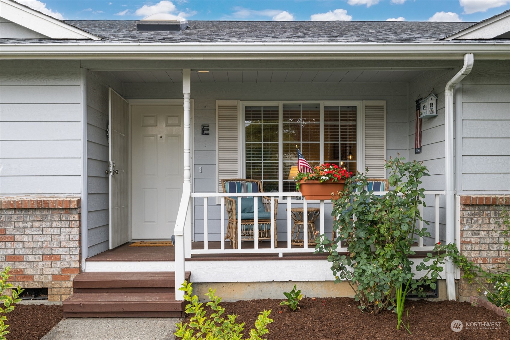 112 W 2nd Street Unit: E