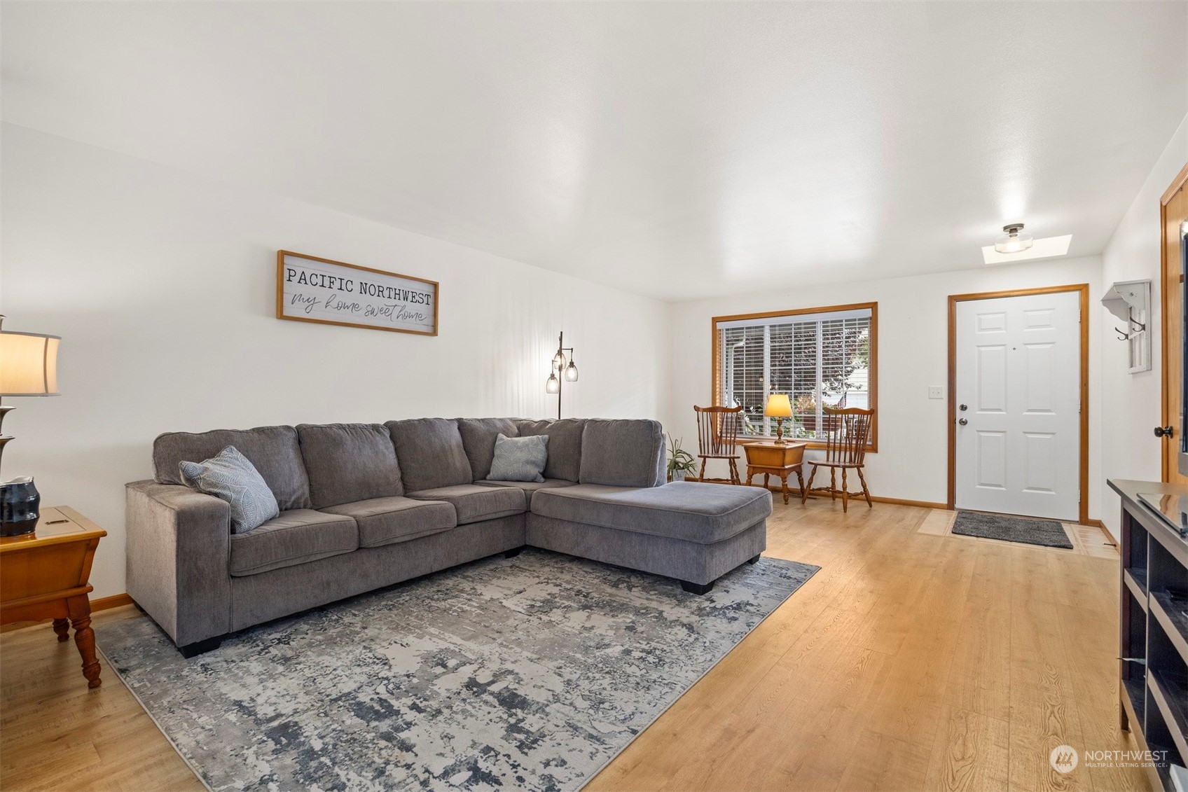 112 W 2nd Street Unit: E