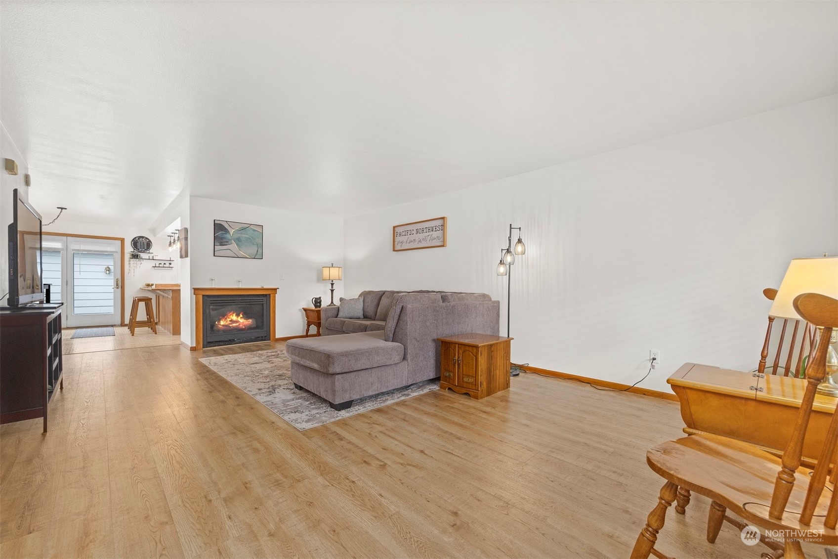 112 W 2nd Street Unit: E