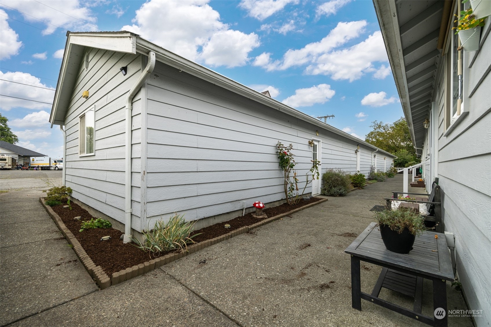 112 W 2nd Street Unit: E