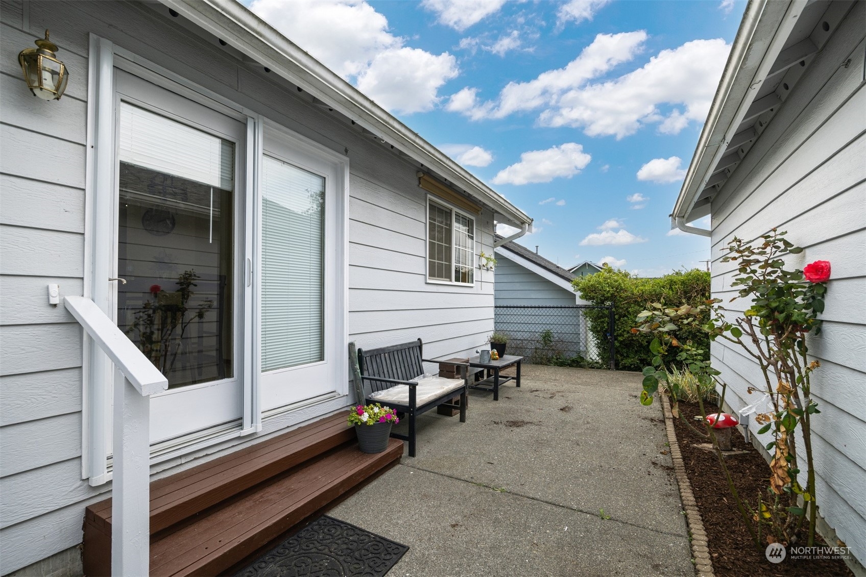 112 W 2nd Street Unit: E