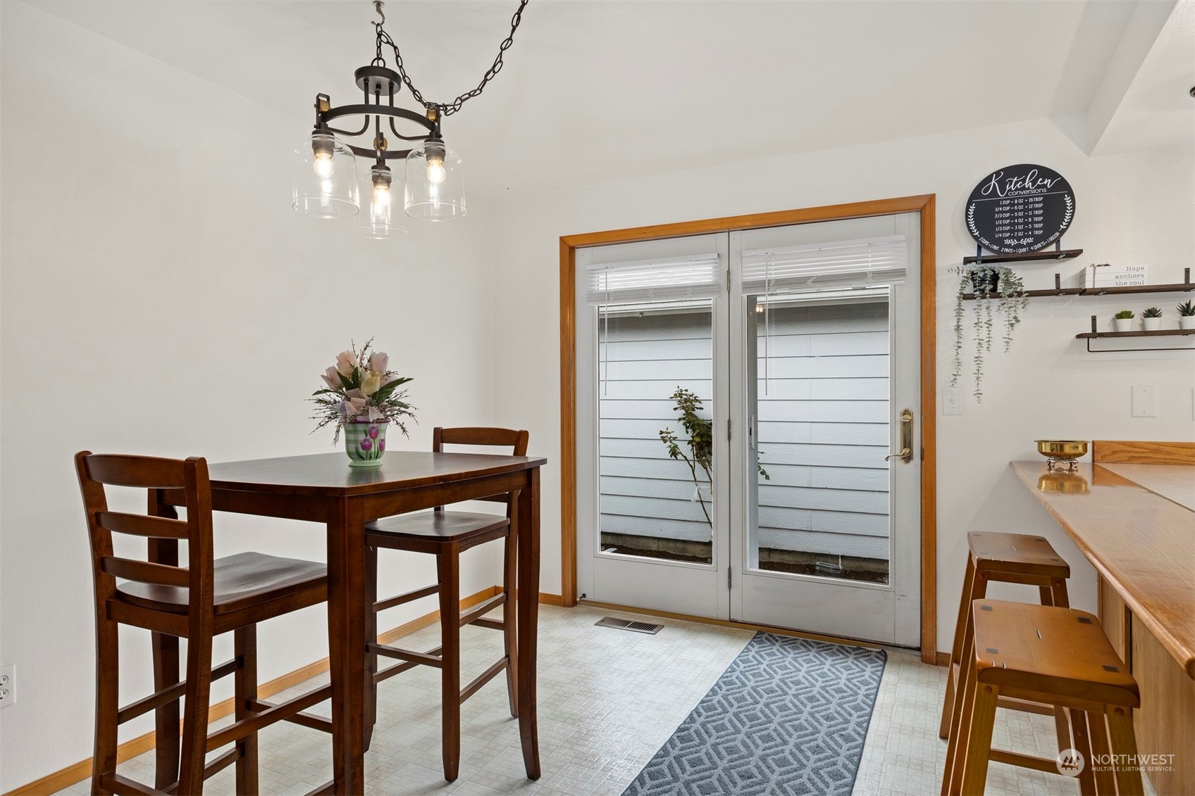112 W 2nd Street Unit: E