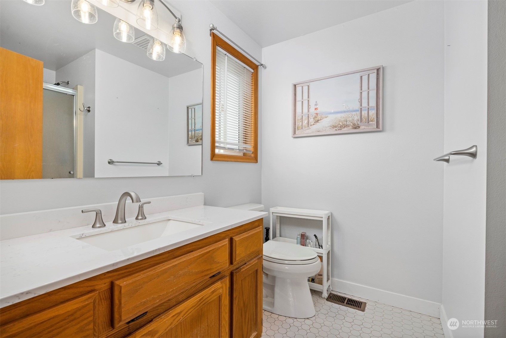 112 W 2nd Street Unit: E