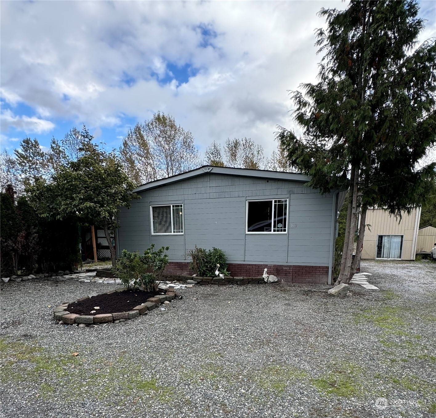 4015 Eliza Avenue Unit: 109
