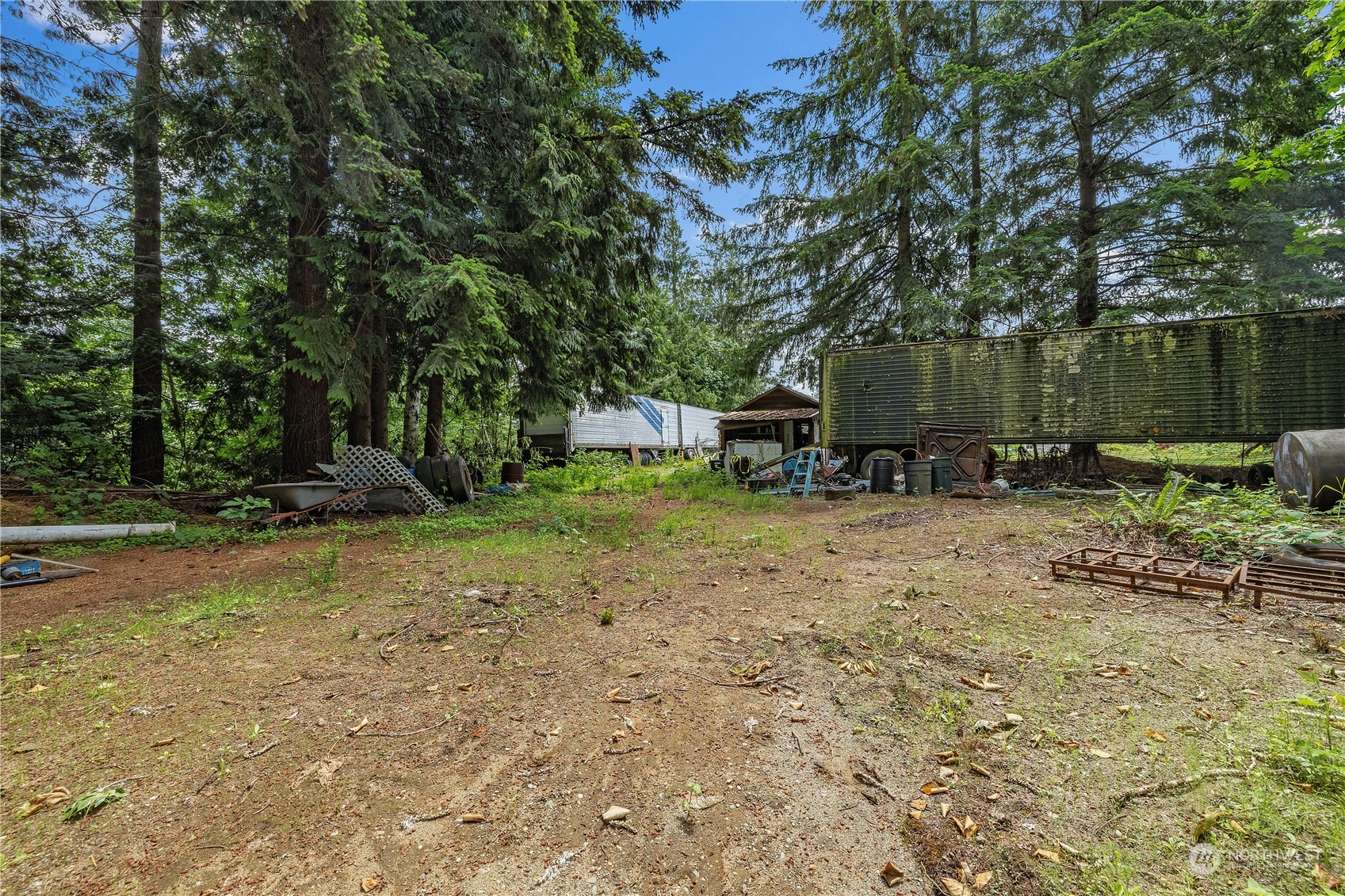 2094 Front Street