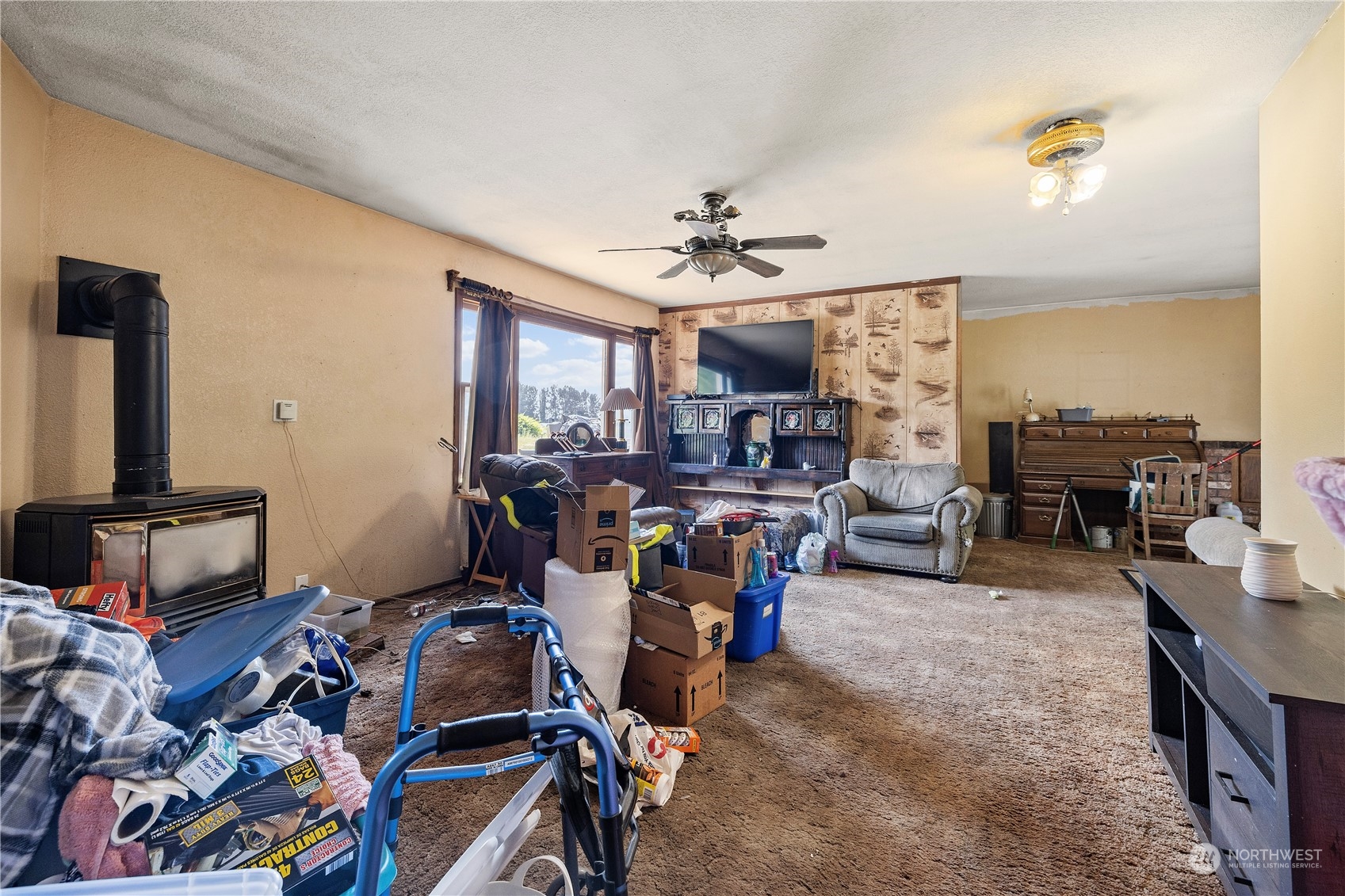 2094 Front Street