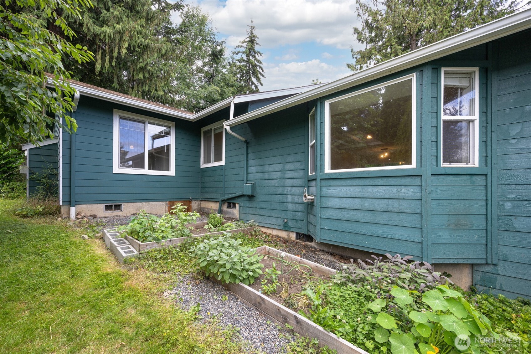3990 Roma Court