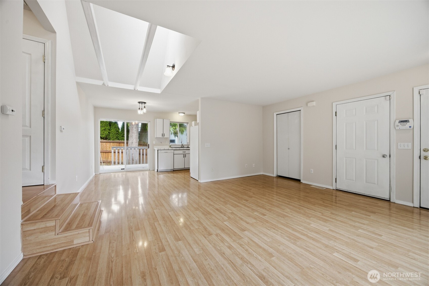 3990 Roma Court
