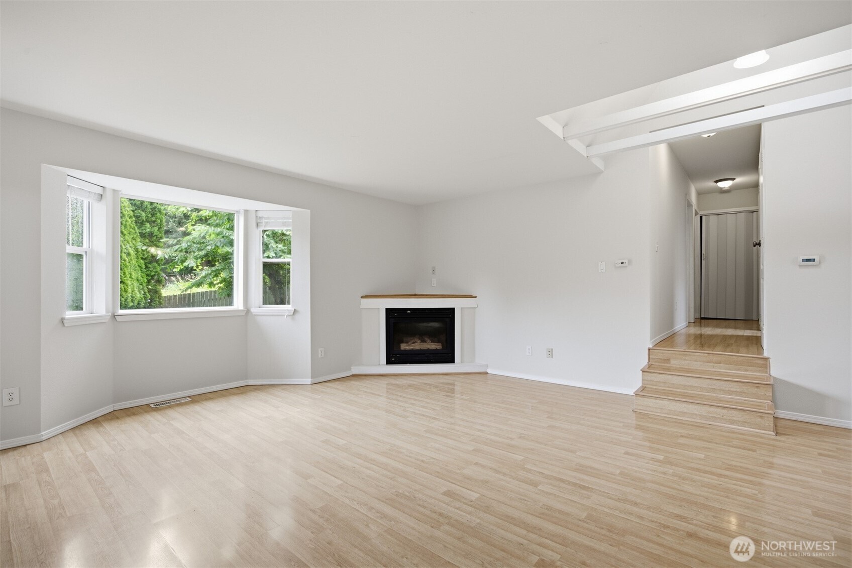 3990 Roma Court