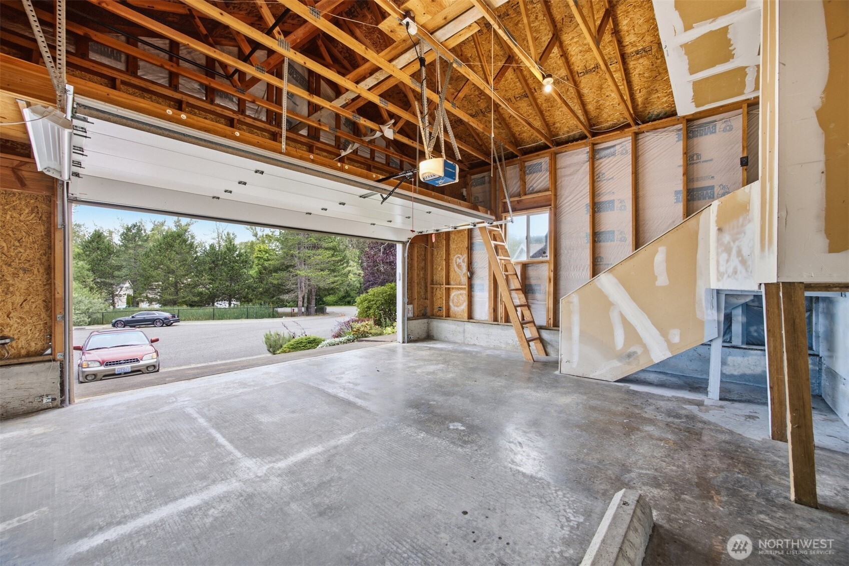 3990 Roma Court