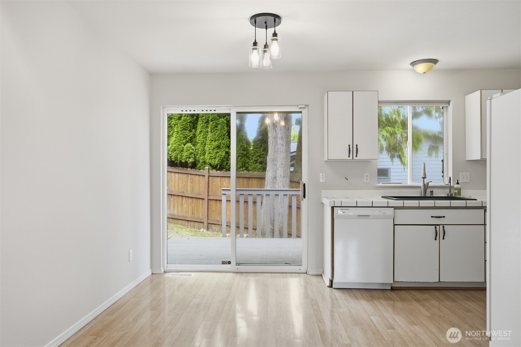 3990 Roma Court