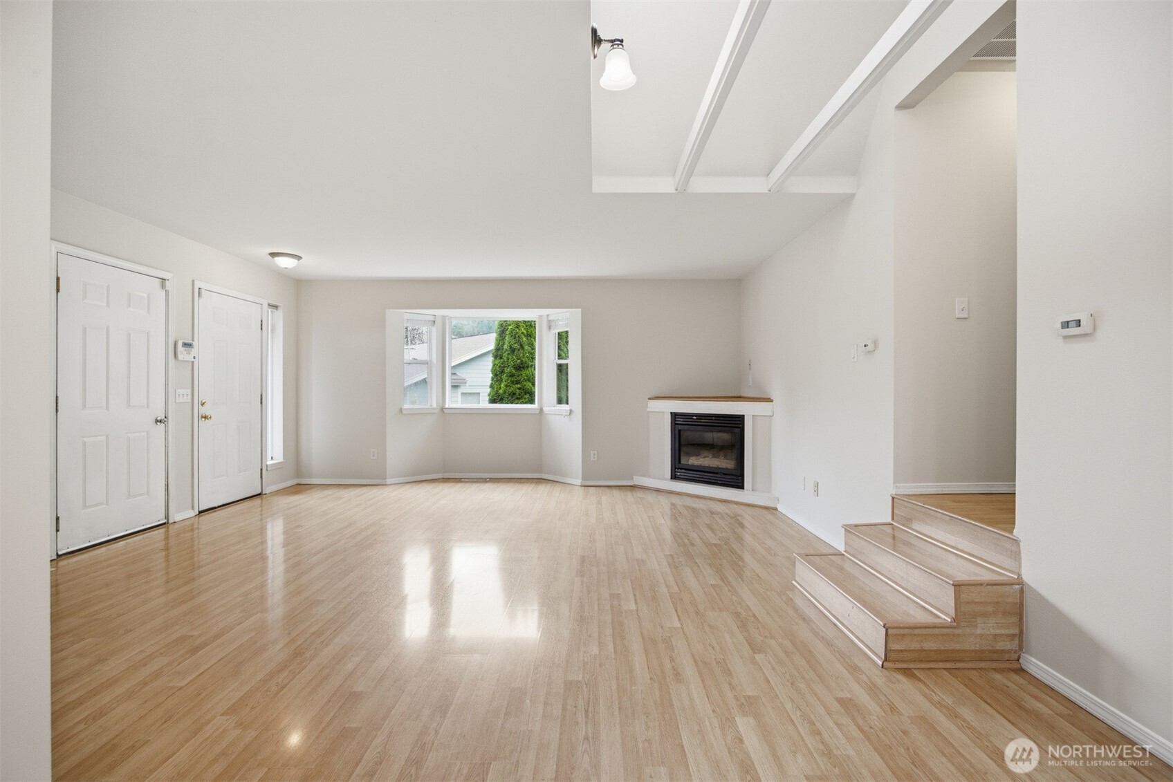3990 Roma Court