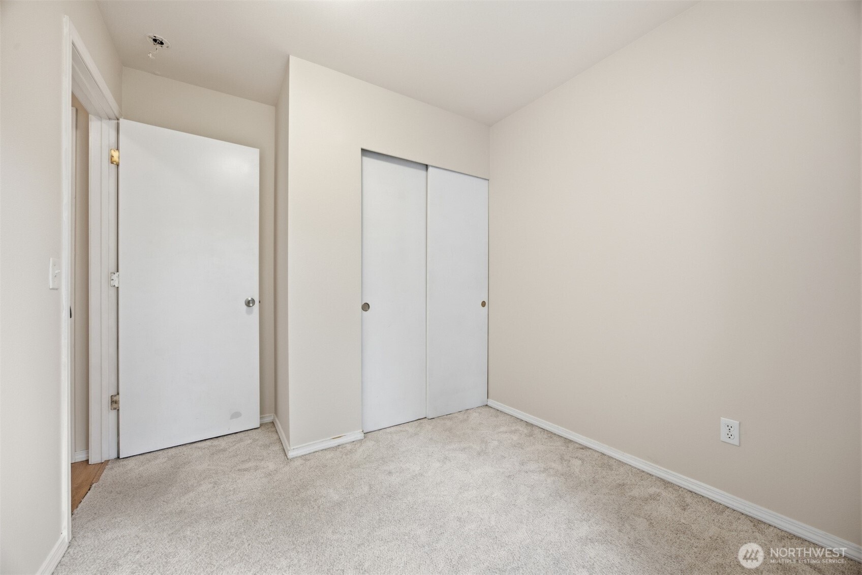 3990 Roma Court