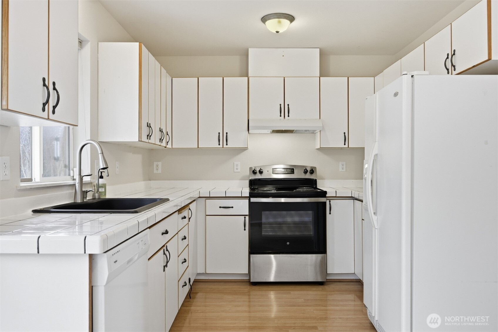 3990 Roma Court
