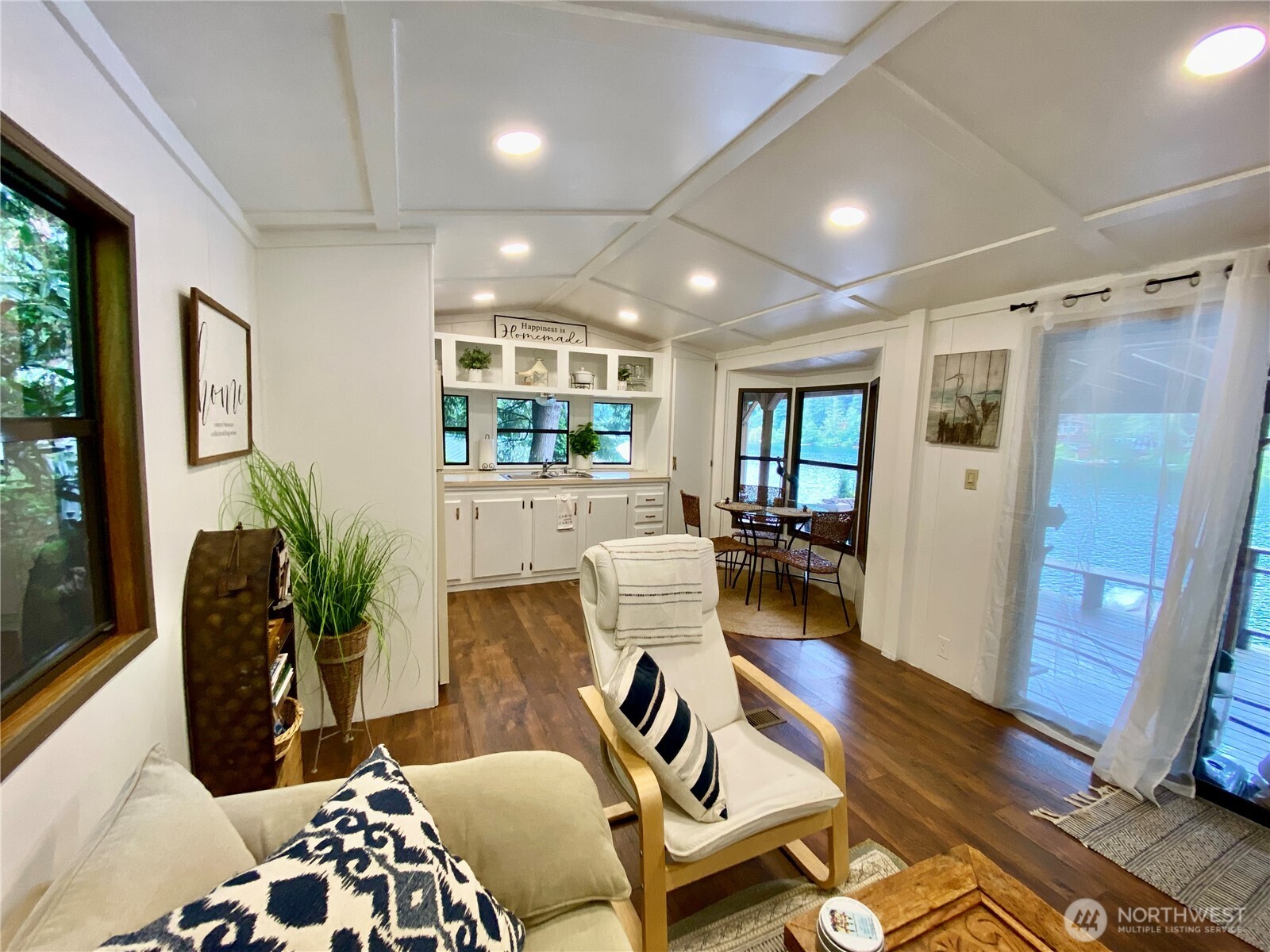 1817 Sleepy Hollow Lane