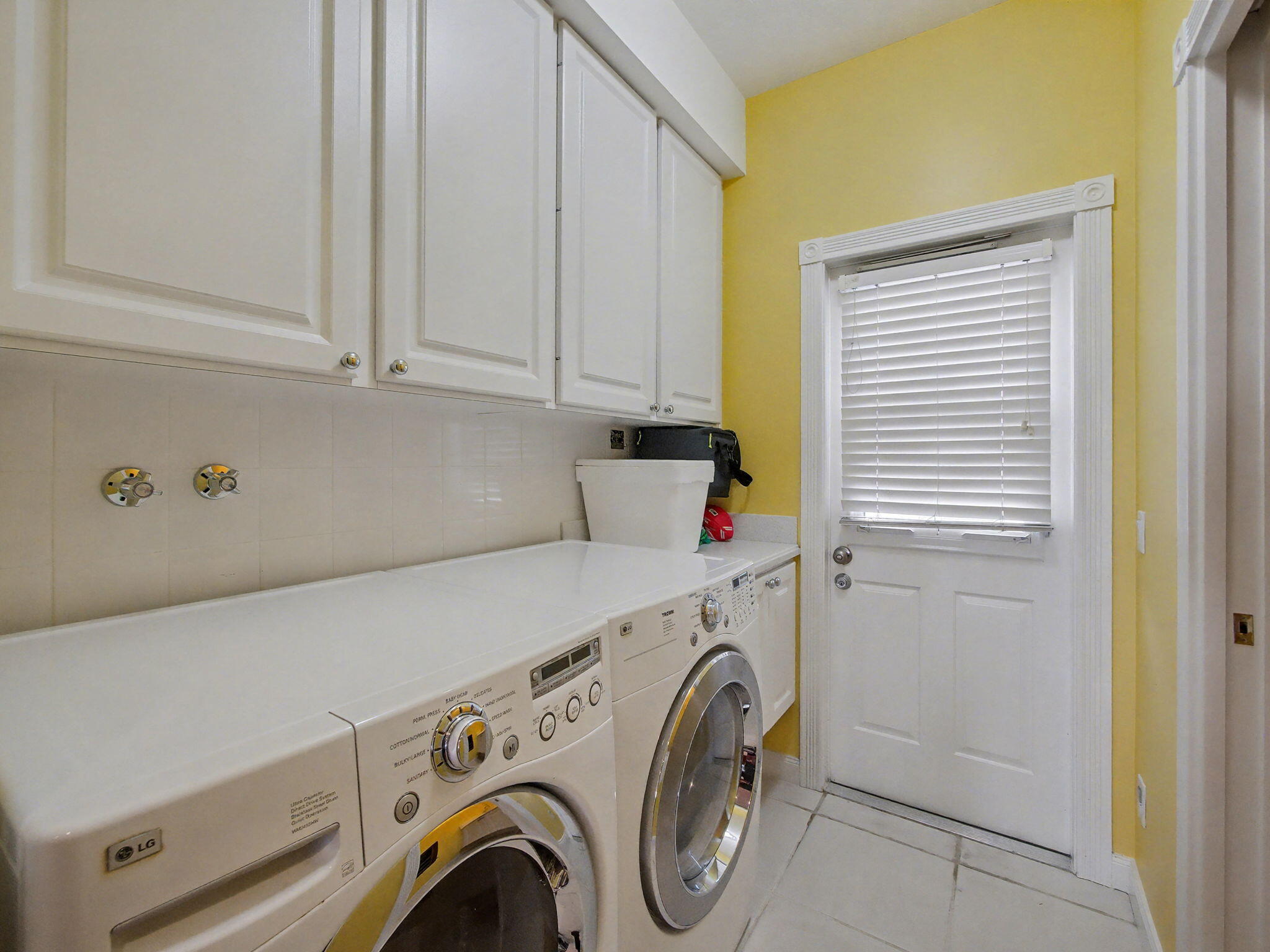 124 Courtenay Ct