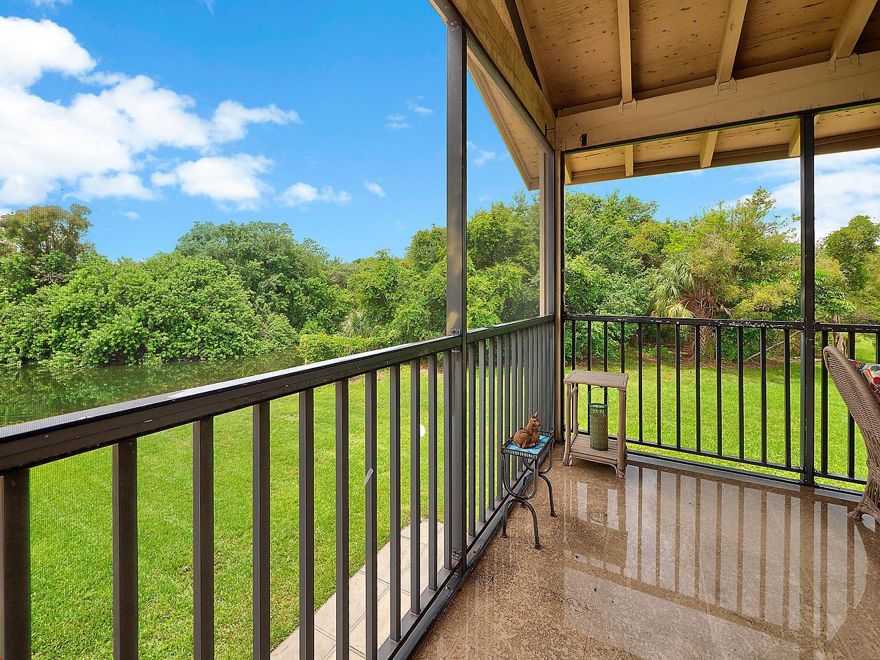 11811 Ave Of The Pga