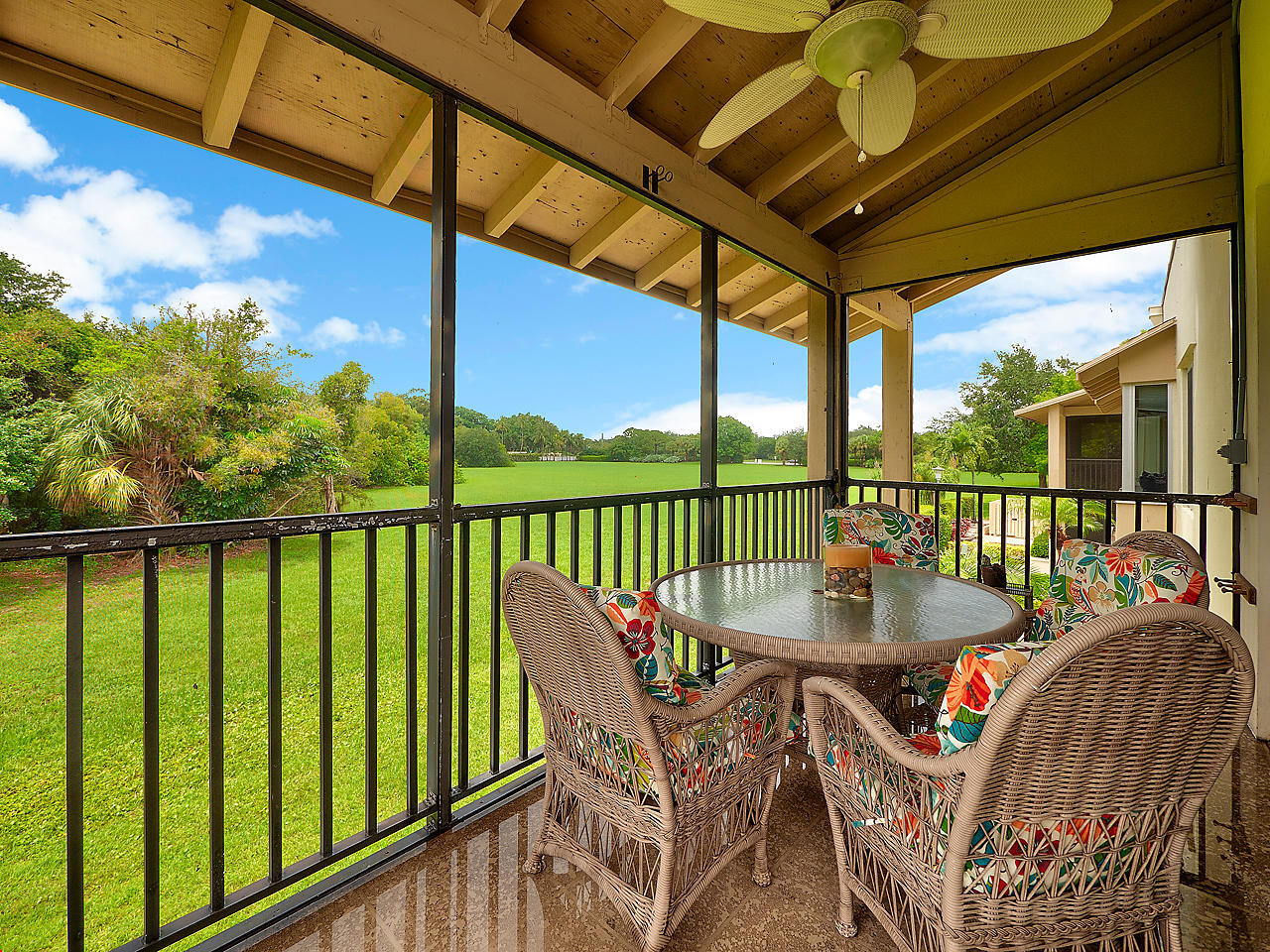 11811 Ave Of The Pga