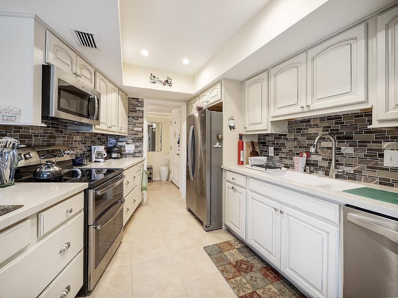 11811 Ave Of The Pga