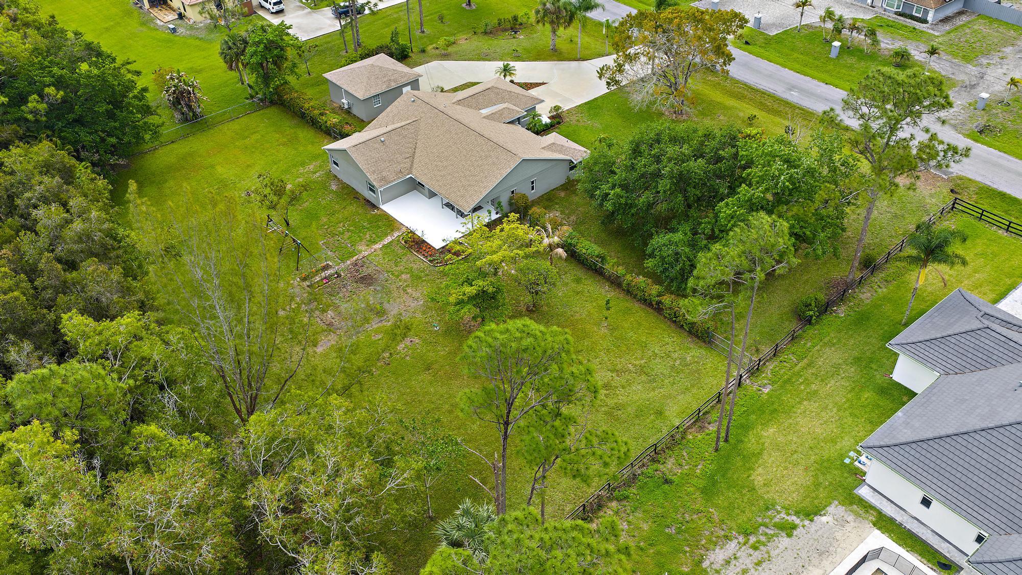 12177 86th Road N