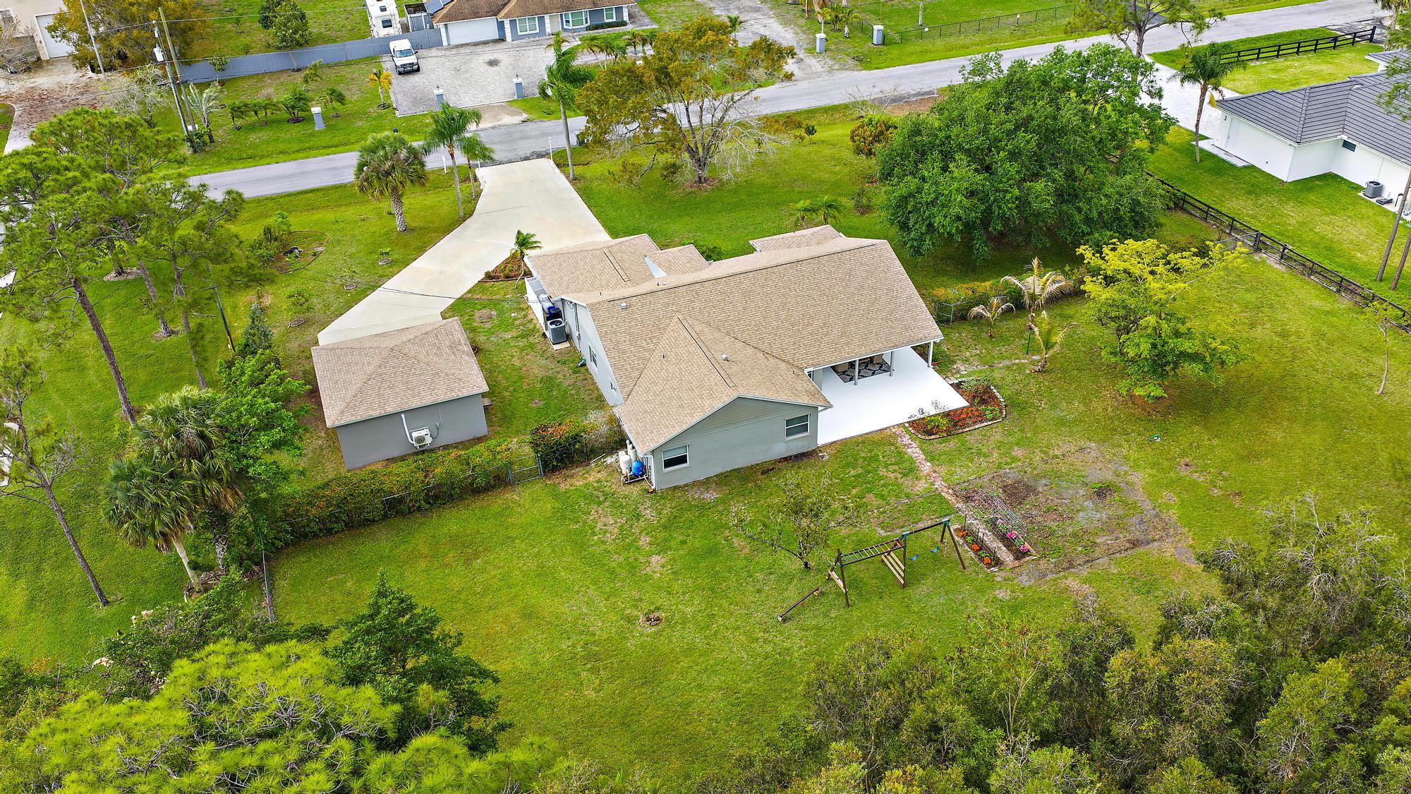 12177 86th Road N