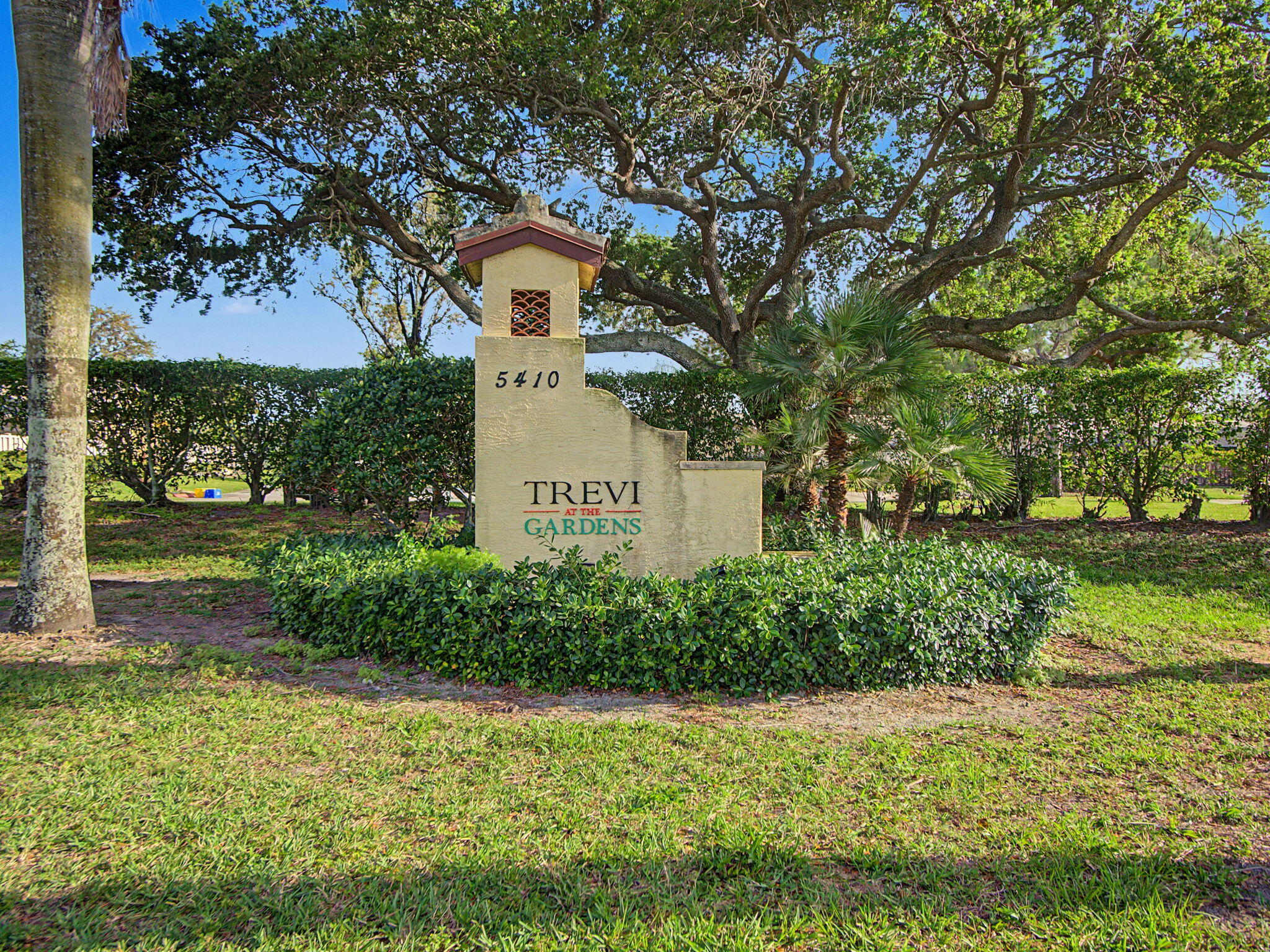 4560 Mediterranean Circle