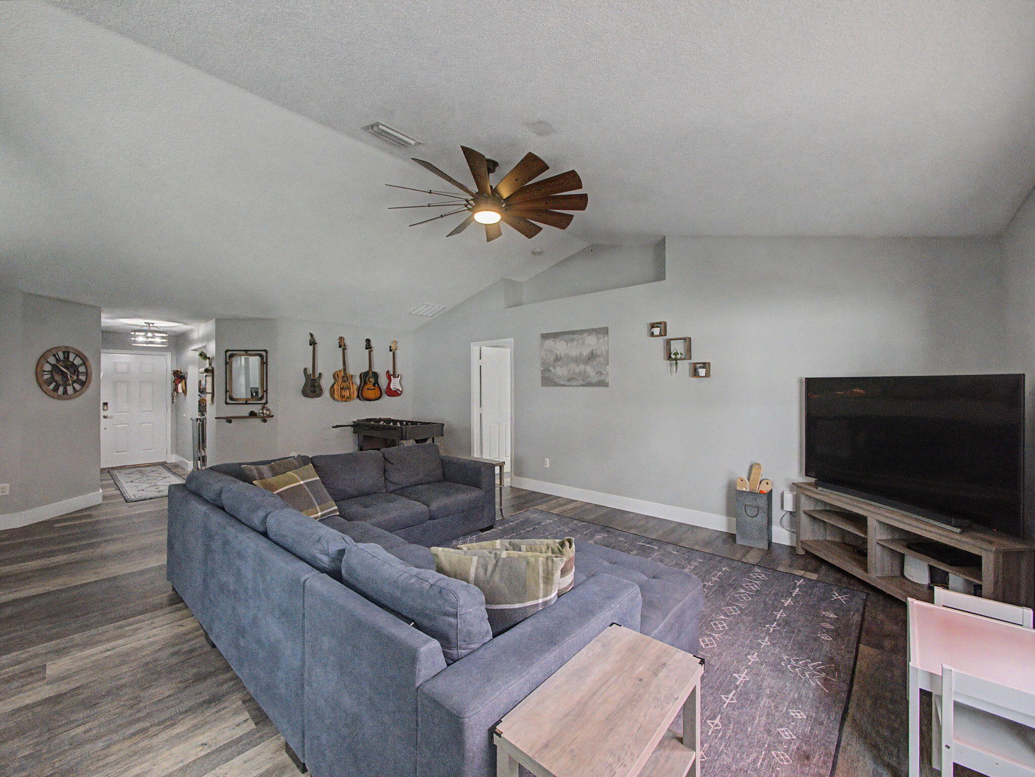 1550 SW Kosnar Avenue, Port St. Lucie