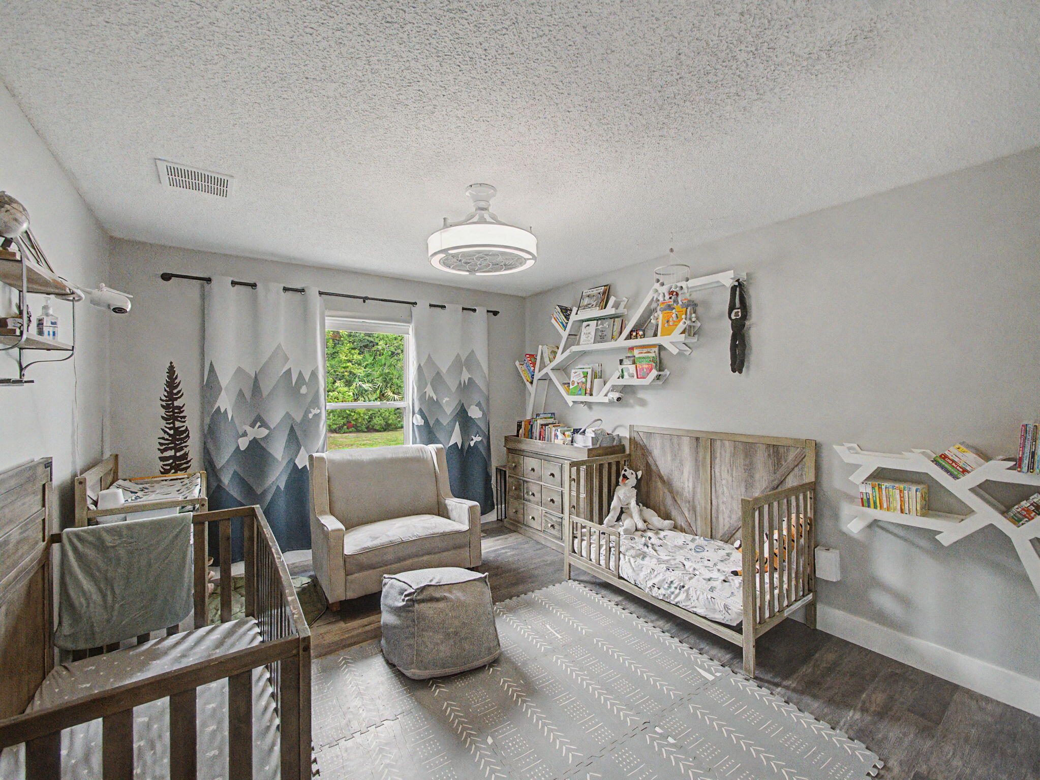1550 SW Kosnar Avenue, Port St. Lucie
