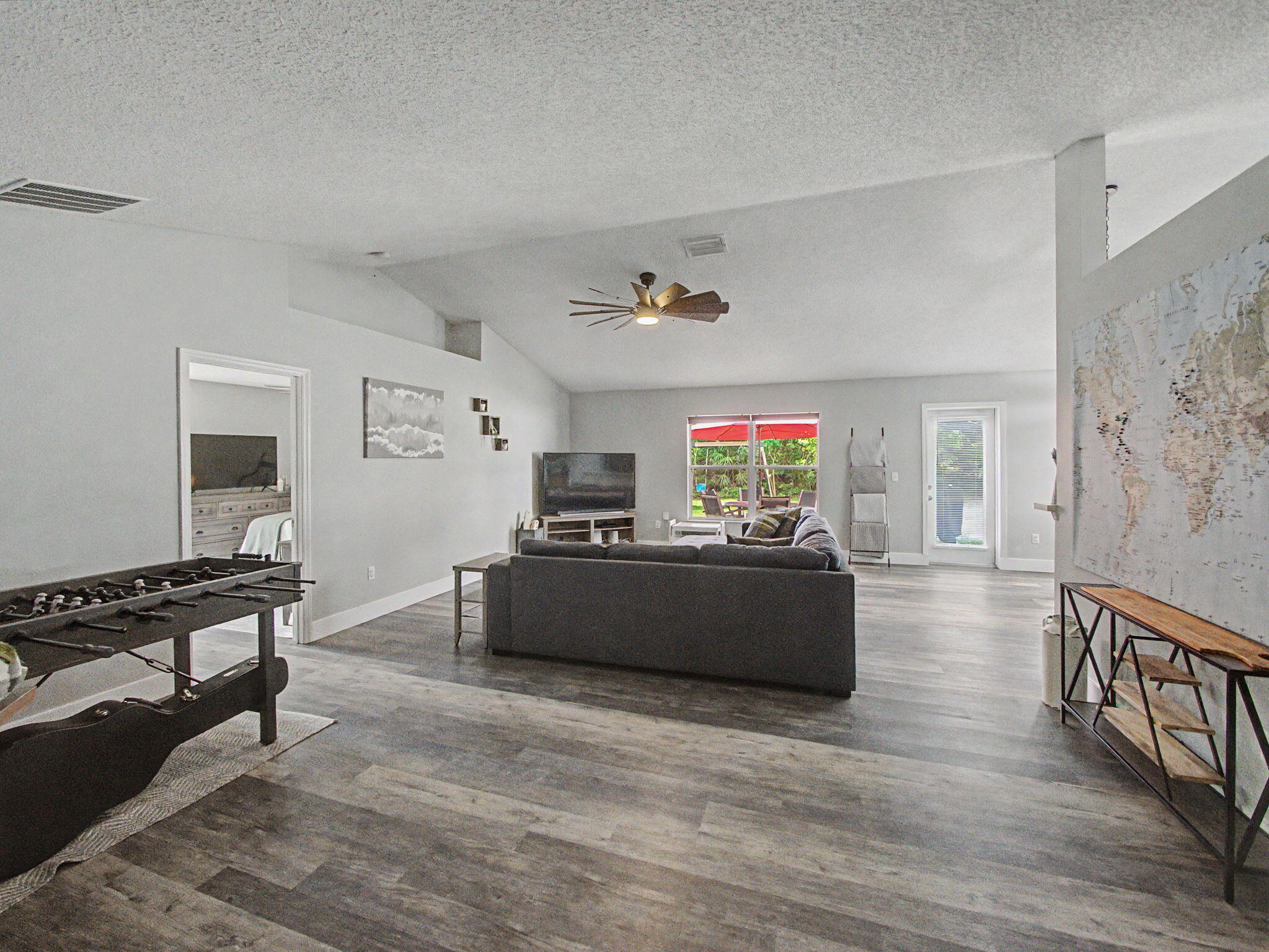 1550 SW Kosnar Avenue, Port St. Lucie