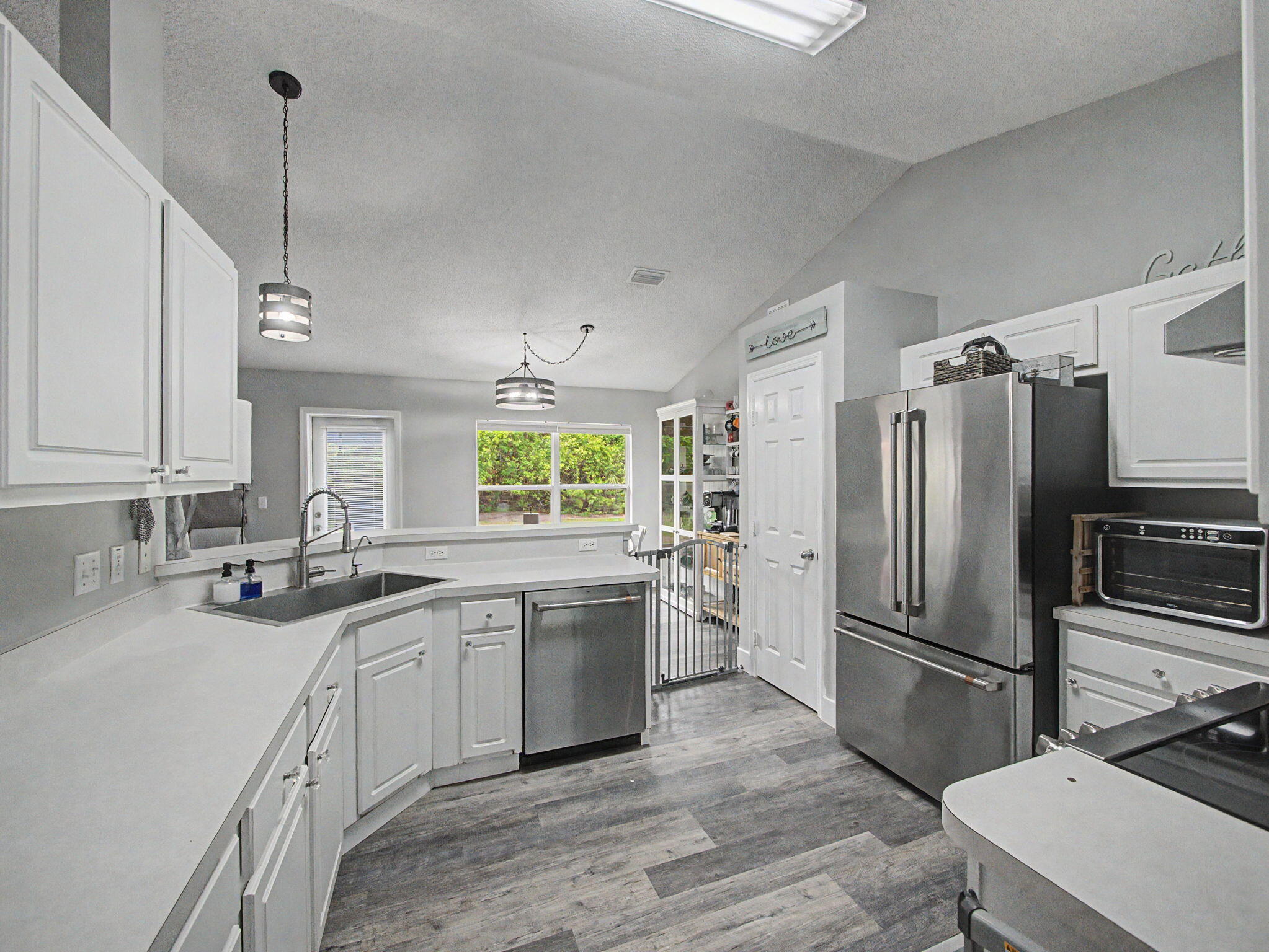 1550 SW Kosnar Avenue, Port St. Lucie