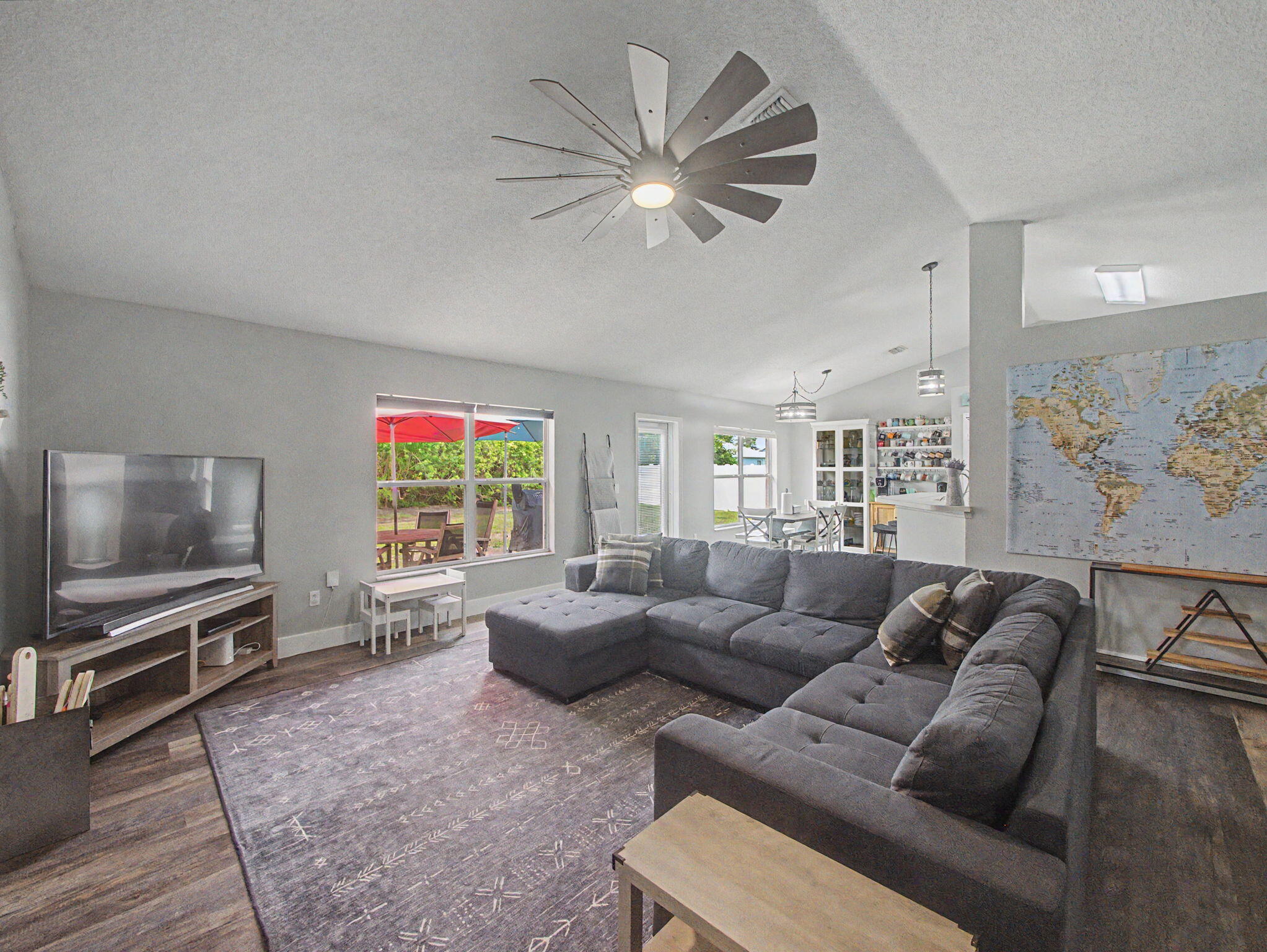 1550 SW Kosnar Avenue, Port St. Lucie