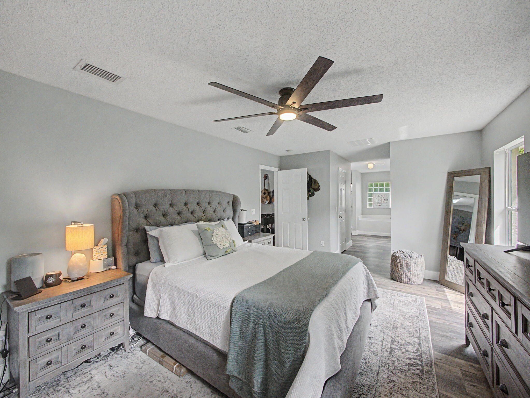 1550 SW Kosnar Avenue, Port St. Lucie