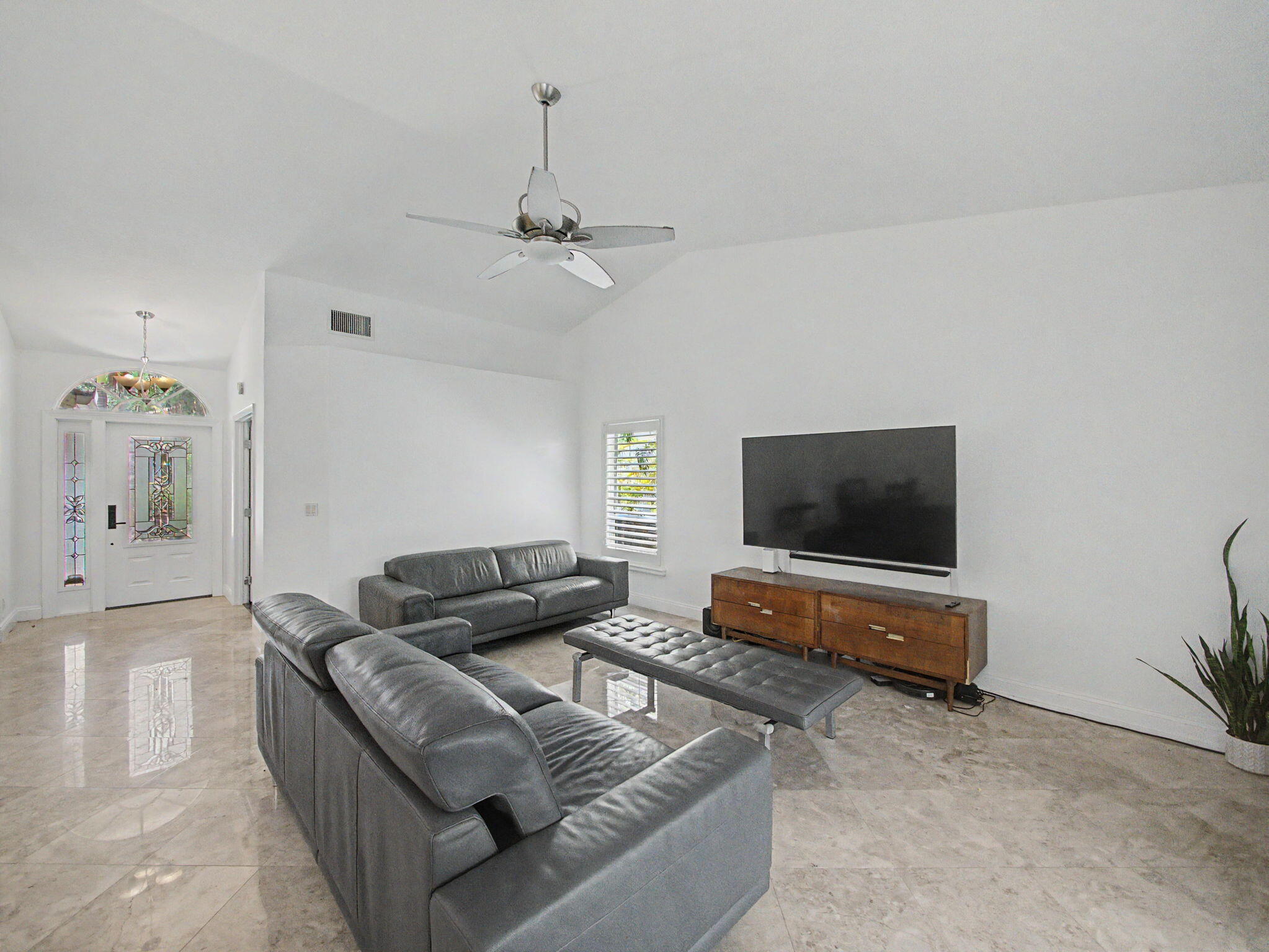 10109 Oak Bark Lane