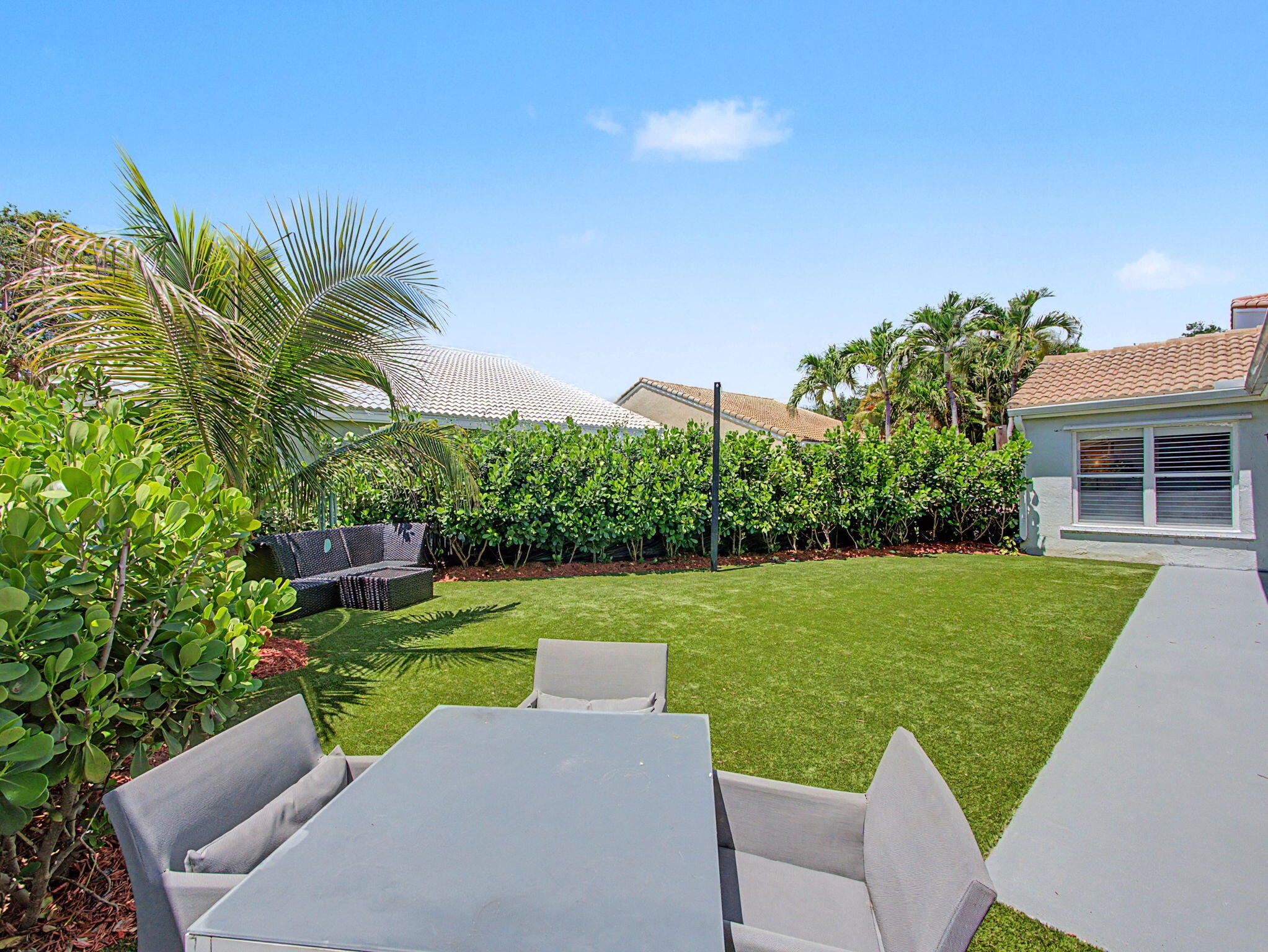 10109 Oak Bark Lane