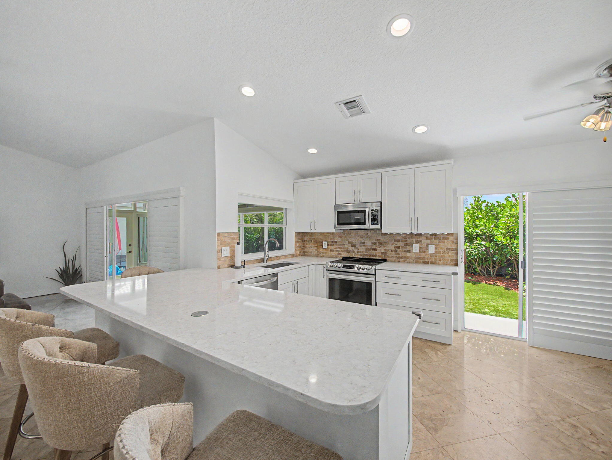 10109 Oak Bark Lane