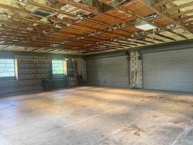 16824 N 130th Ave Avenue N, Farms