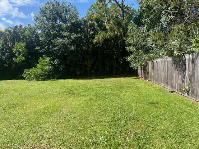 16824 N 130th Ave Avenue N, Farms
