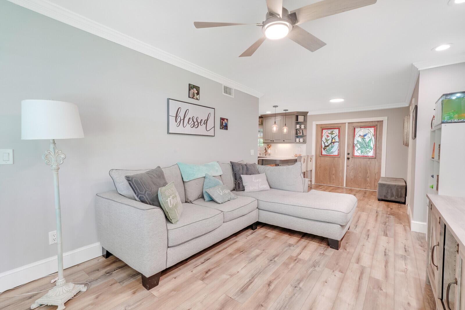 865 SW Magnolia Bluff Drive