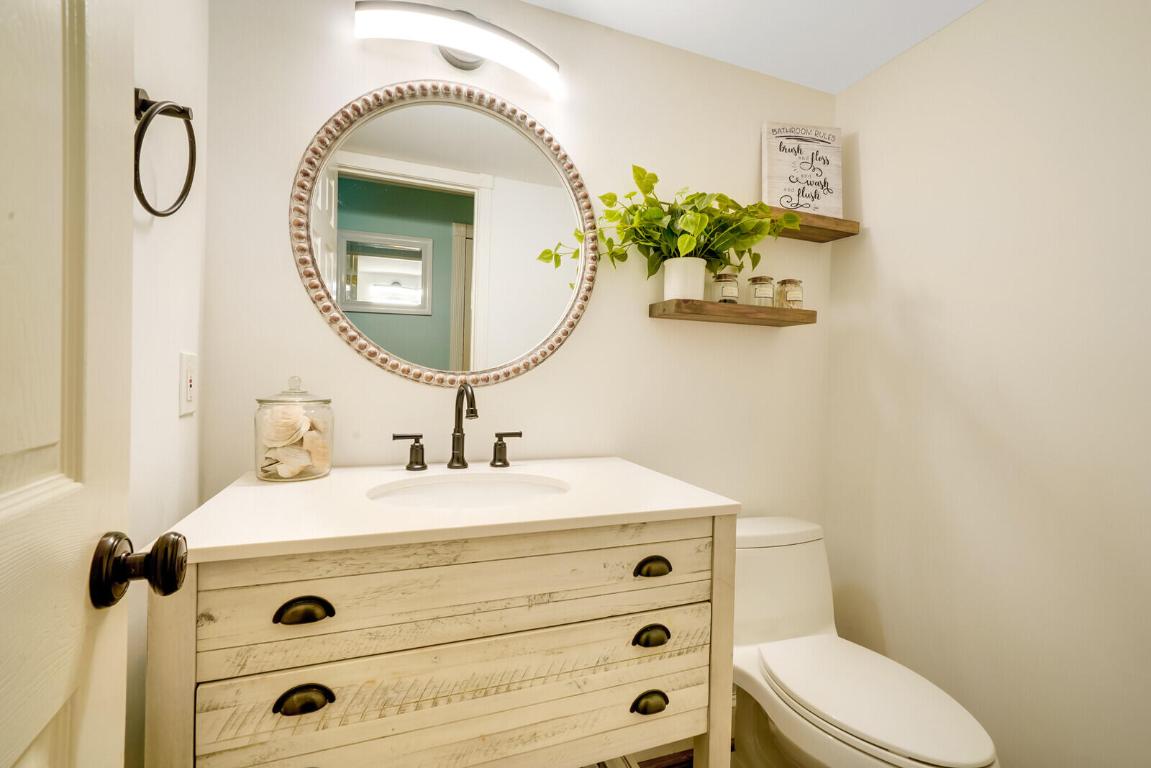 865 SW Magnolia Bluff Drive